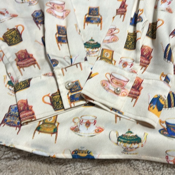 Ladies blouse - Picture 2 of 3